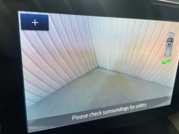 2020 Ford Explorer - image 21