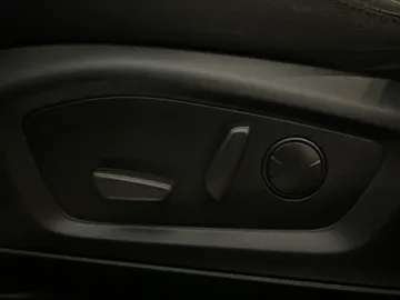 2023 Ford Explorer - image 19
