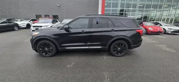 2020 Ford Explorer - image 6