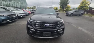 2020 Ford Explorer - image 2