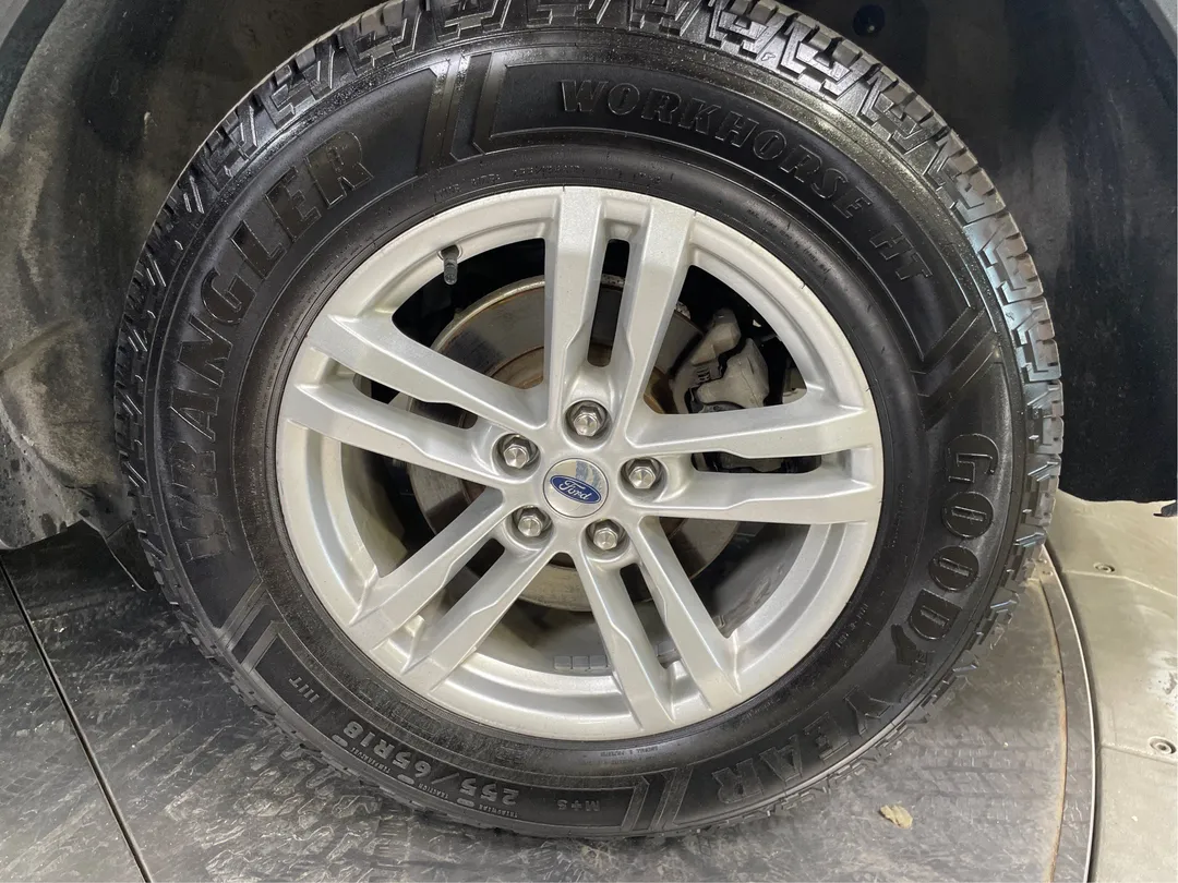 Ford Explorer XLT 4WD 2022, photo 5