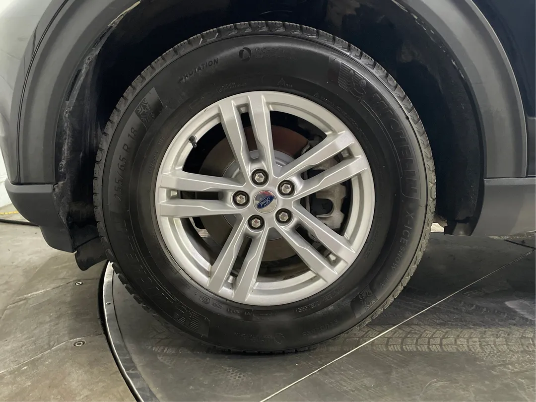 2022 Ford Explorer — photo 5