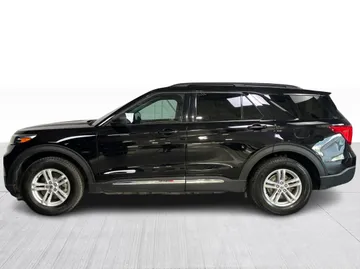 2022 Ford Explorer - image 10
