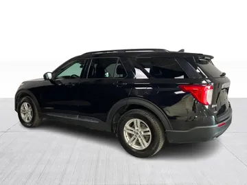 2022 Ford Explorer - image 11