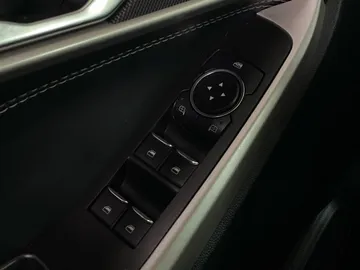 2022 Ford Explorer - image 26