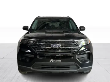 2022 Ford Explorer - image 8