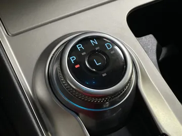 2022 Ford Explorer - image 31