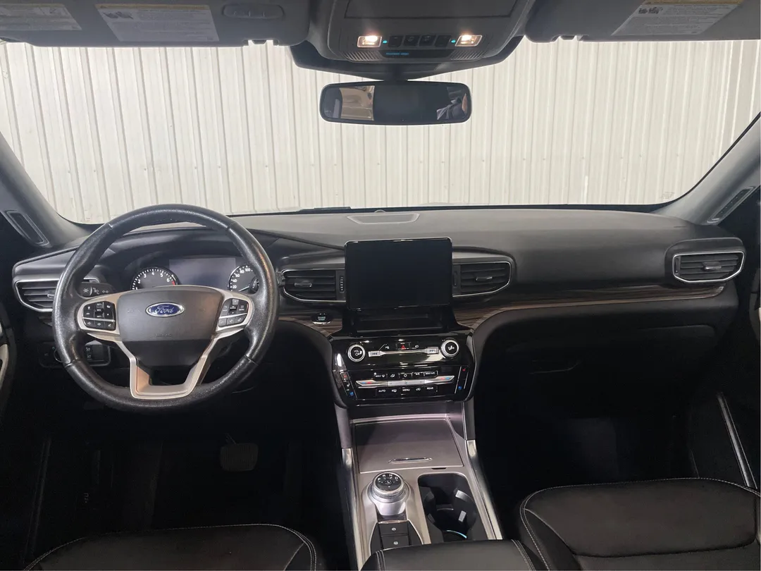 2021 Ford Explorer — photo 4