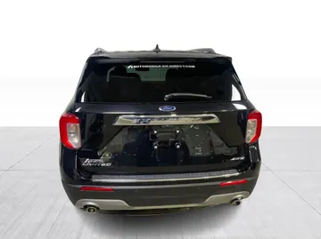 2021 Ford Explorer - image 12