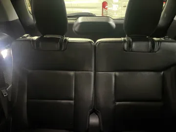 2021 Ford Explorer - image 29