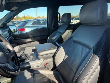 2022 Ford F-150 Lightning - image 8