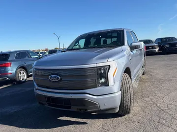 2022 Ford F-150 Lightning - image 3