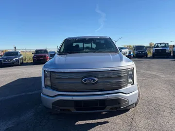 2022 Ford F-150 Lightning - image 2