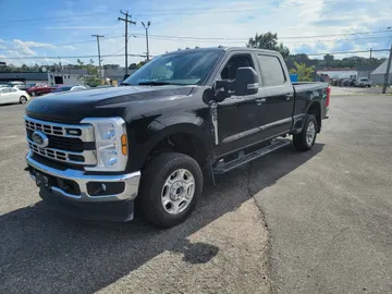 2025 Ford Super Duty F-250 SRW - image 3