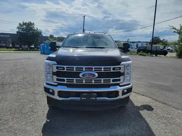 2025 Ford Super Duty F-250 SRW - image 2