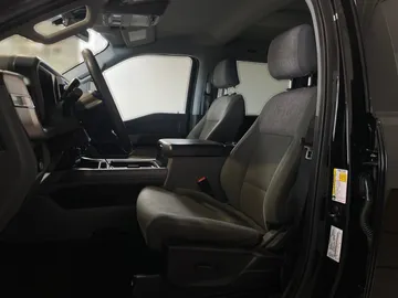 2025 Ford Super Duty F-250 SRW - image 10