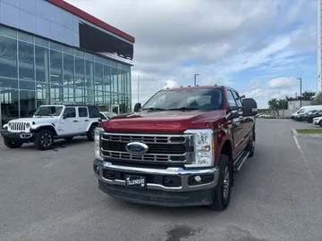 2023 Ford Super Duty F-250 SRW - image 3