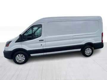 2021 Ford Transit - image 4