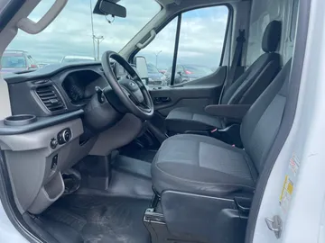 2021 Ford Transit - image 10