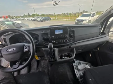 2021 Ford Transit - image 9