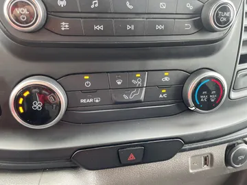 2021 Ford Transit - image 17