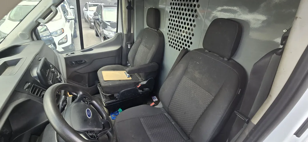 2023 Ford Transit — photo 6