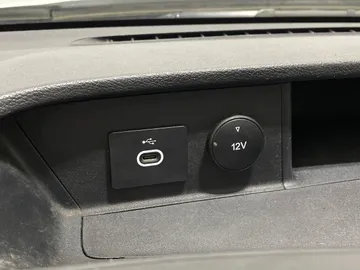 2023 Ford Transit - image 21