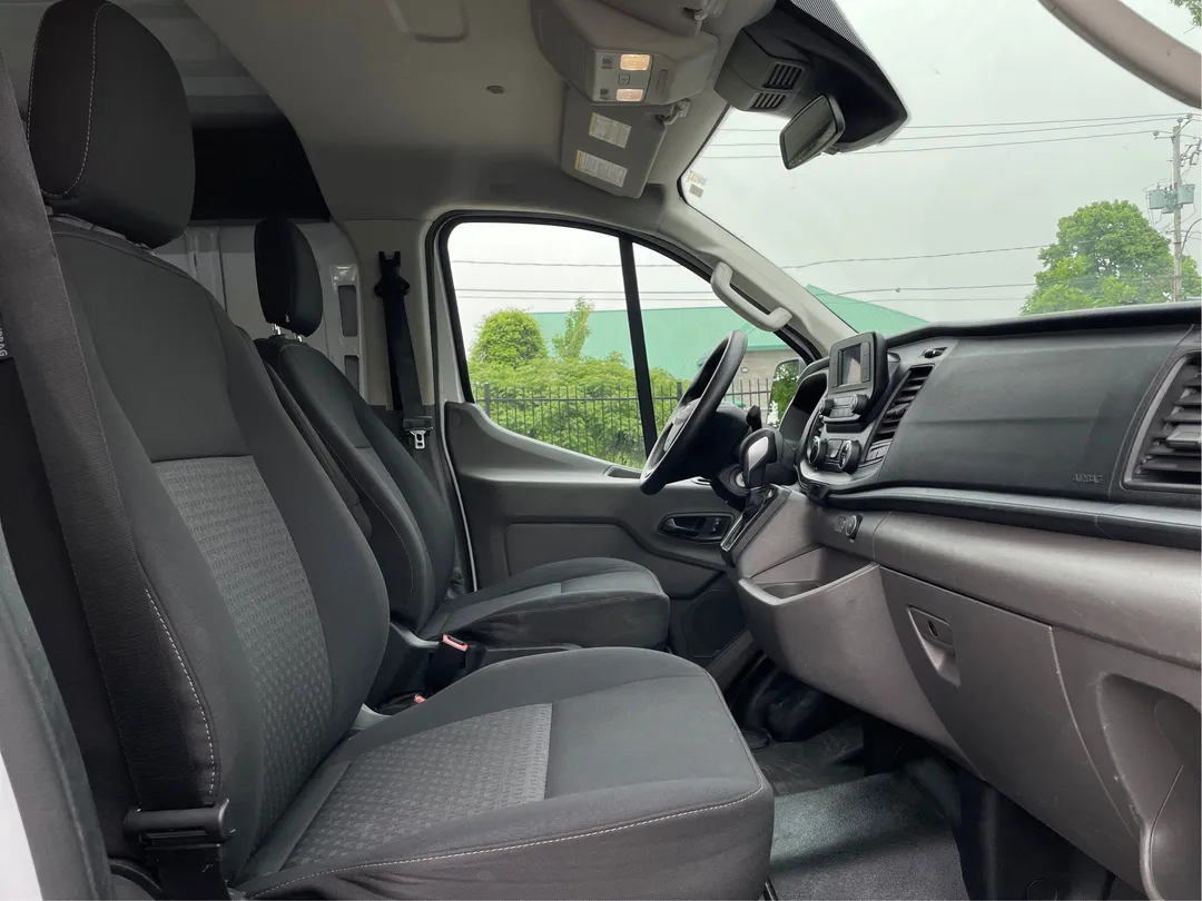 2021 Ford Transit — photo 3