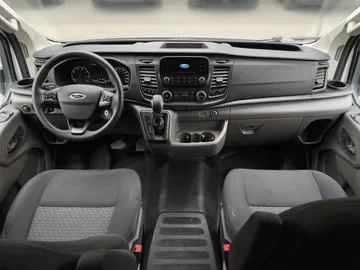 2021 Ford Transit - image 4