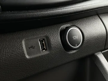 2021 Ford Transit - image 22