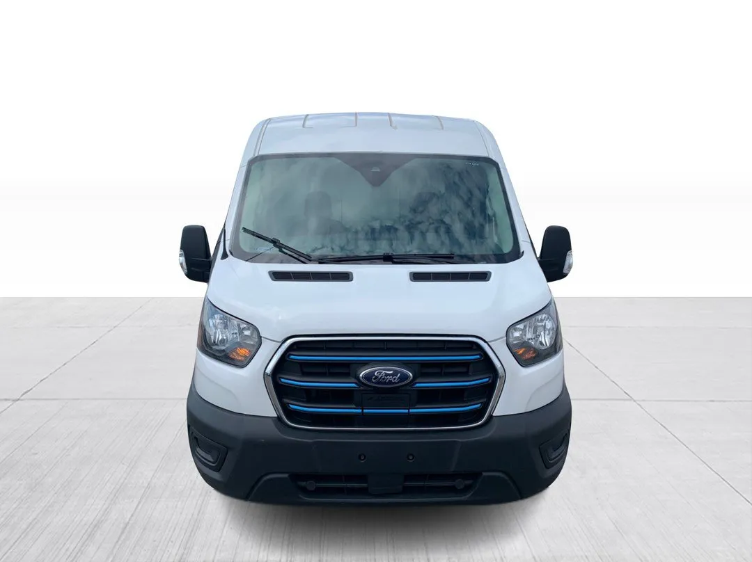 2022 Ford E-Transit Cargo Van — photo 2