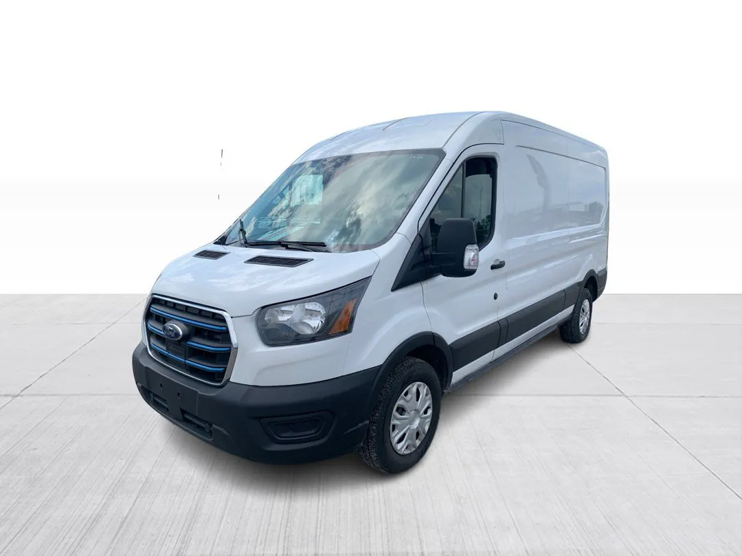 2022 Ford E-Transit Cargo Van — photo 3