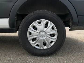 2022 Ford E-Transit Cargo Van - image 15