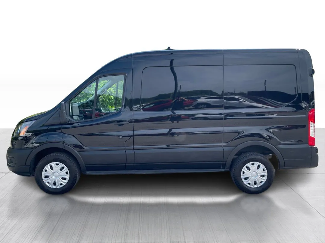 2023 Ford E-Transit Cargo Van — photo 8