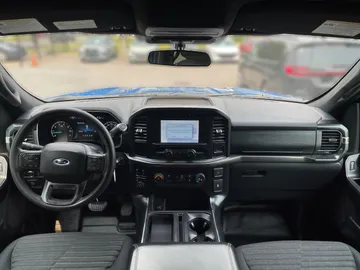 2021 Ford F-150 - image 4