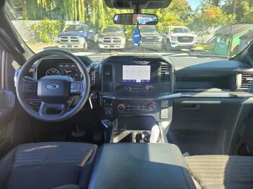 2023 Ford F-150 - image 9