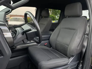 2023 Ford F-150 - image 3