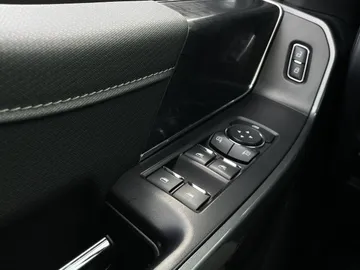 2023 Ford F-150 - image 23