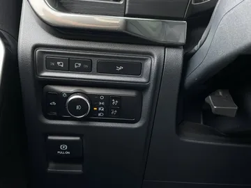 2023 Ford F-150 - image 28