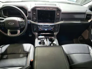 2023 Ford F-150 - image 9