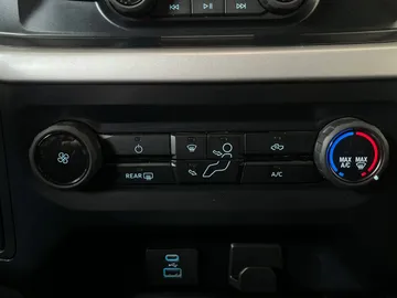 2023 Ford F-150 - image 22