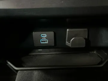 2023 Ford F-150 - image 26