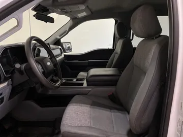 2021 Ford F-150 - image 3