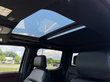 2023 Ford F-150 - image 12