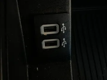 2020 Ford F-150 - image 31