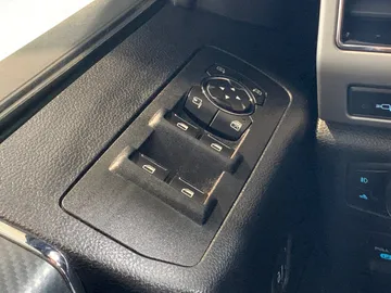 2020 Ford F-150 - image 25