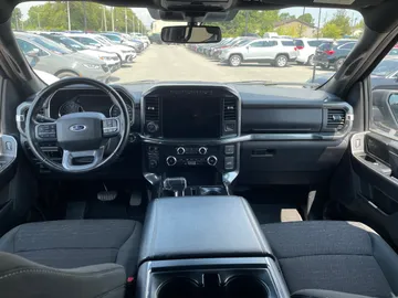 2023 Ford F-150 - image 4