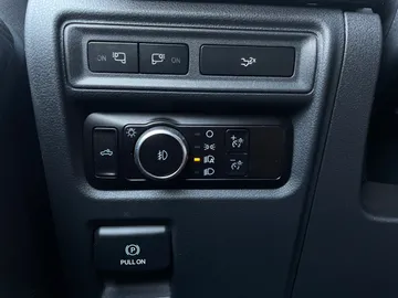 2023 Ford F-150 - image 16