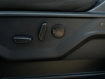 2023 Ford F-150 - image 21