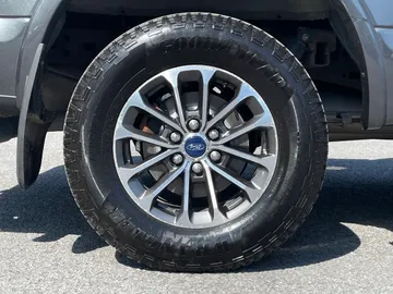 2019 Ford F-150 - image 6